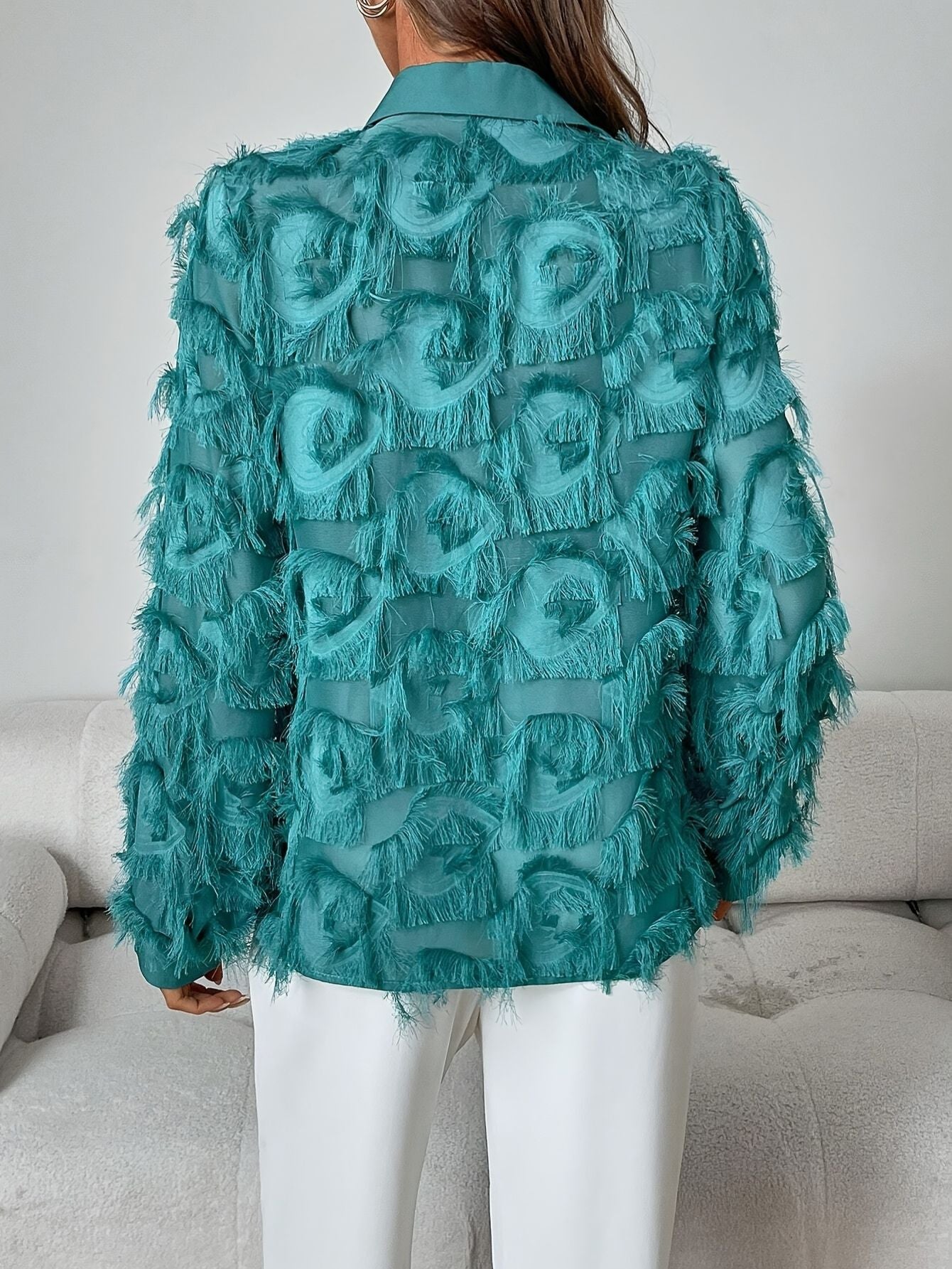 Dames blouse met franjes en kantborduurwerk